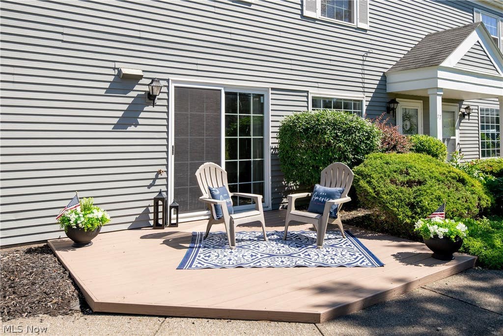 Photo of 77 Firebush Lane, Northfield, OH 44067 (MLS # 5221784)