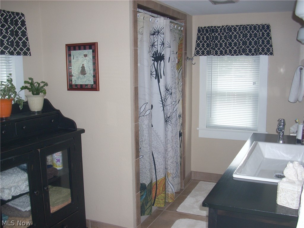 Village Canfield - Residential