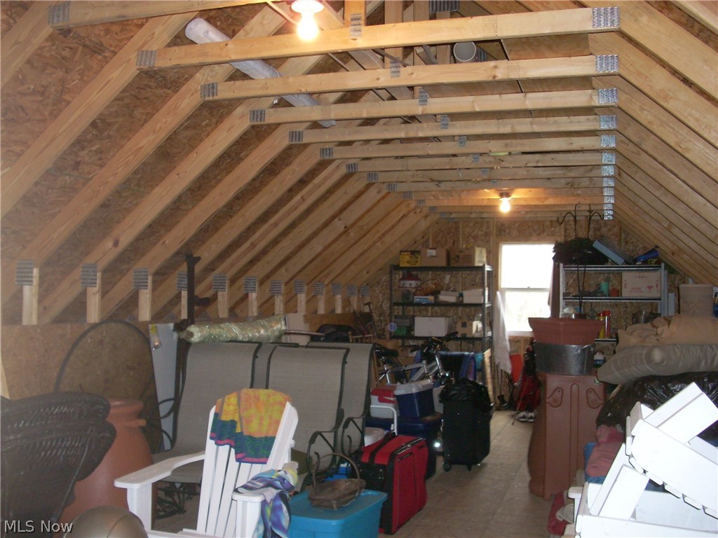 Village Canfield - Residential