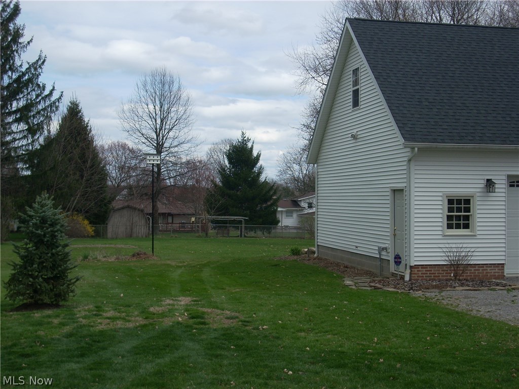 Village Canfield - Residential