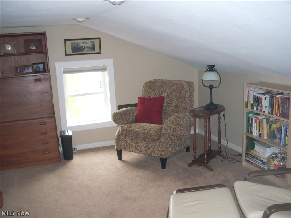 Village Canfield - Residential