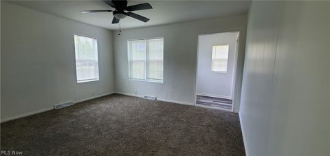 Tiny photo for 724 Briggs Road, Leavittsburg, OH 44430 (MLS # 5210541)