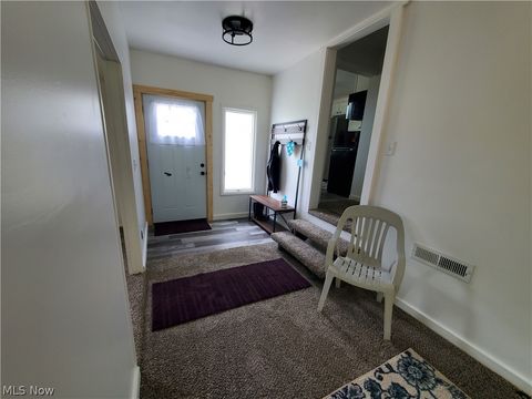 Tiny photo for 724 Briggs Road, Leavittsburg, OH 44430 (MLS # 5210541)