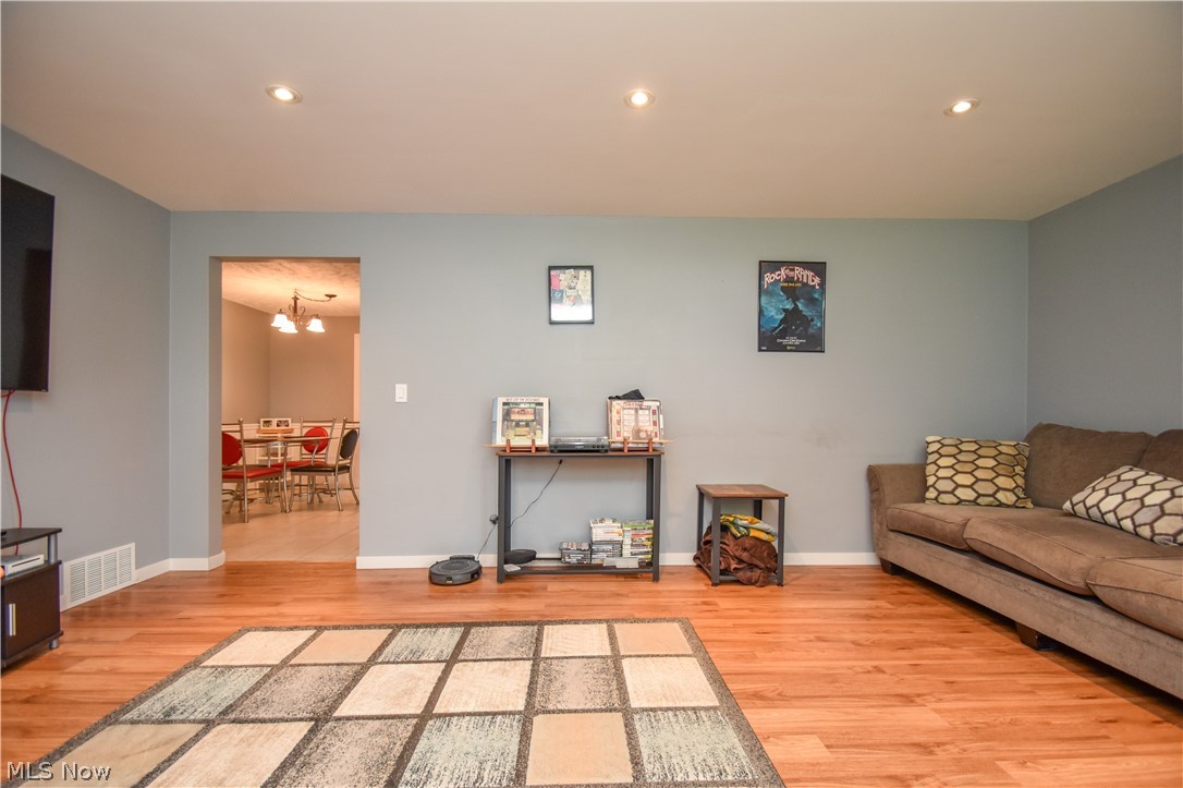 Lyndhurst 04 Rep - Residential