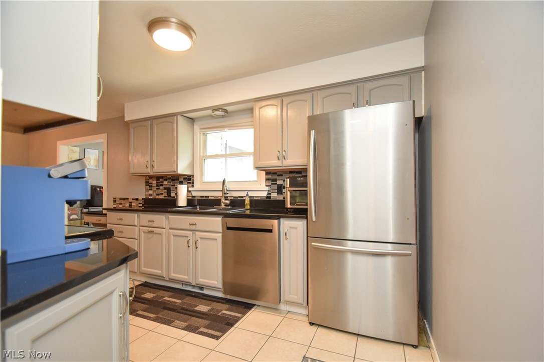 Lyndhurst 04 Rep - Residential