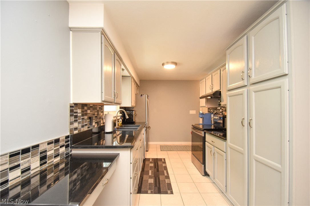 Lyndhurst 04 Rep - Residential