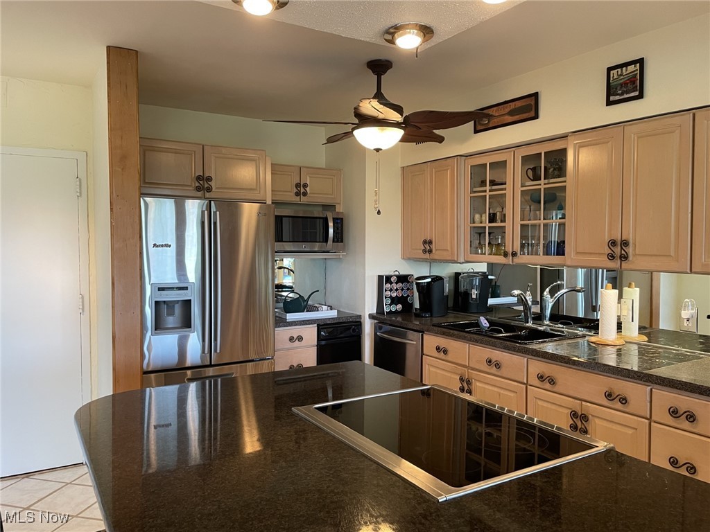 One Bratenahl Place Condo - Residential