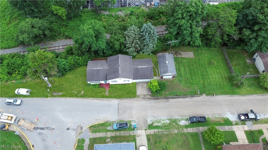 Photo of 800 Labelle Street, Brilliant, OH 43910 (MLS # 5224986)