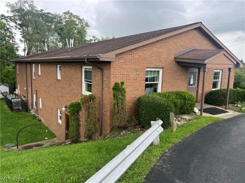 A Hanna HomeFinder account is required to view this listing.