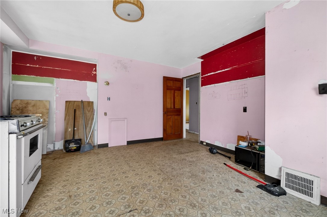 Ladner Homestead Sub - Residential