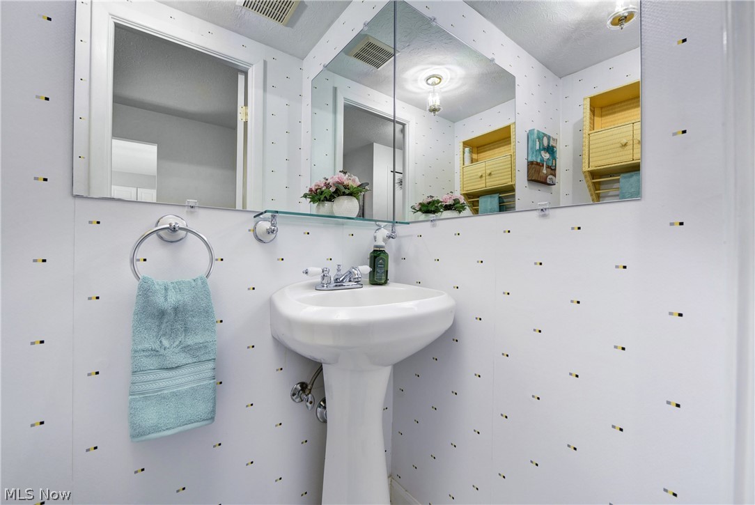 Concord Square Village Condo M & N - Residential