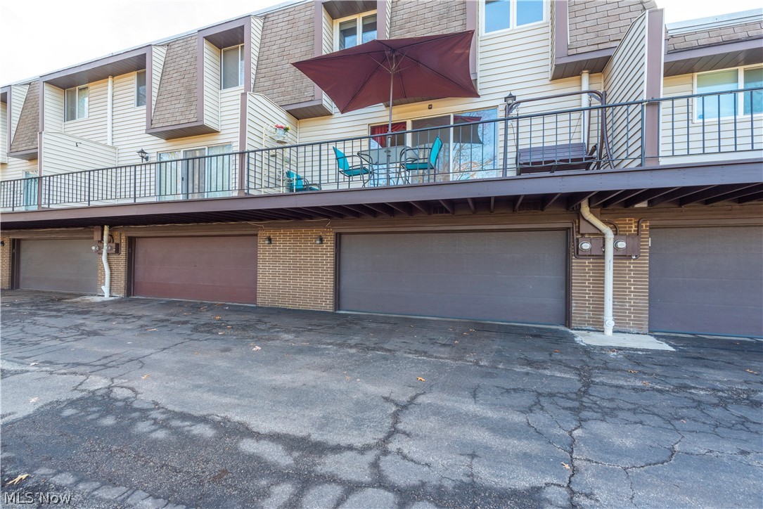 Concord Square Village Condo M & N - Residential