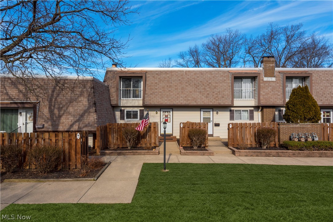 Concord Square Village Condo M & N - Residential