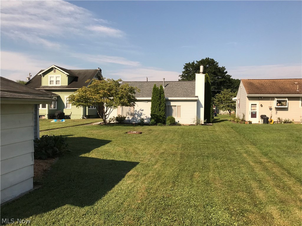 Glass Works Ad - Residential