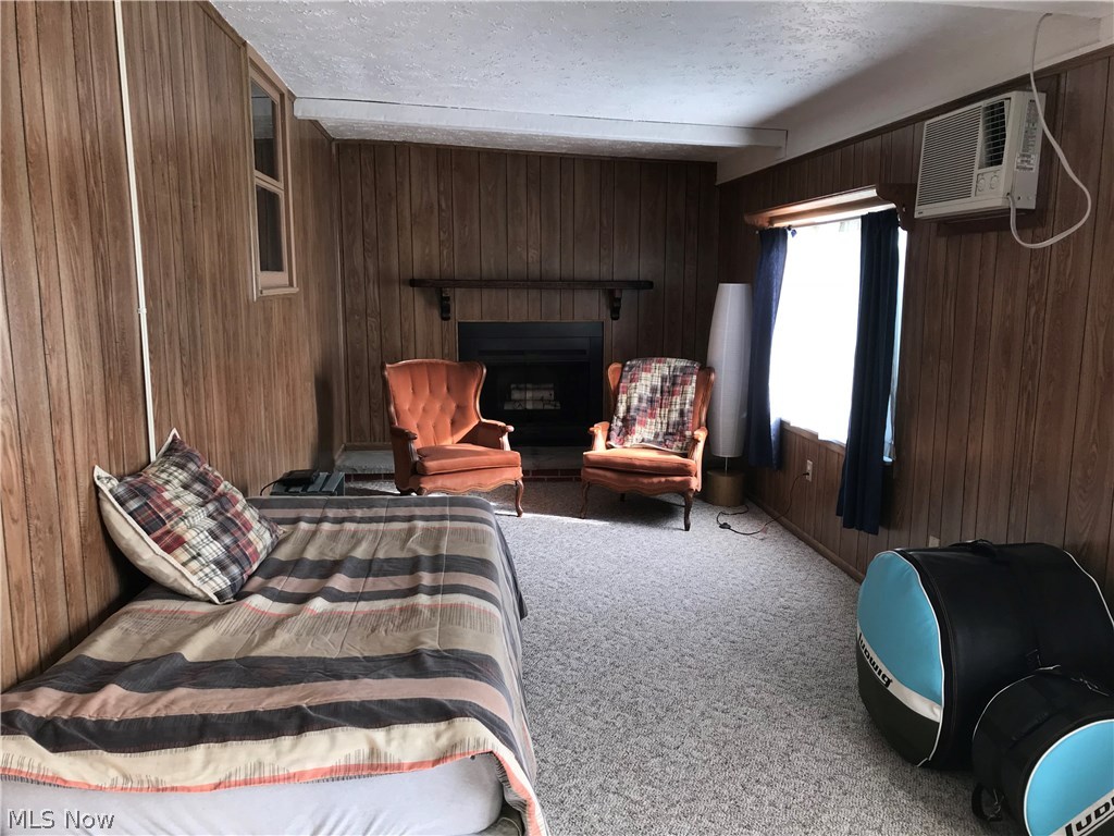 Glass Works Ad - Residential