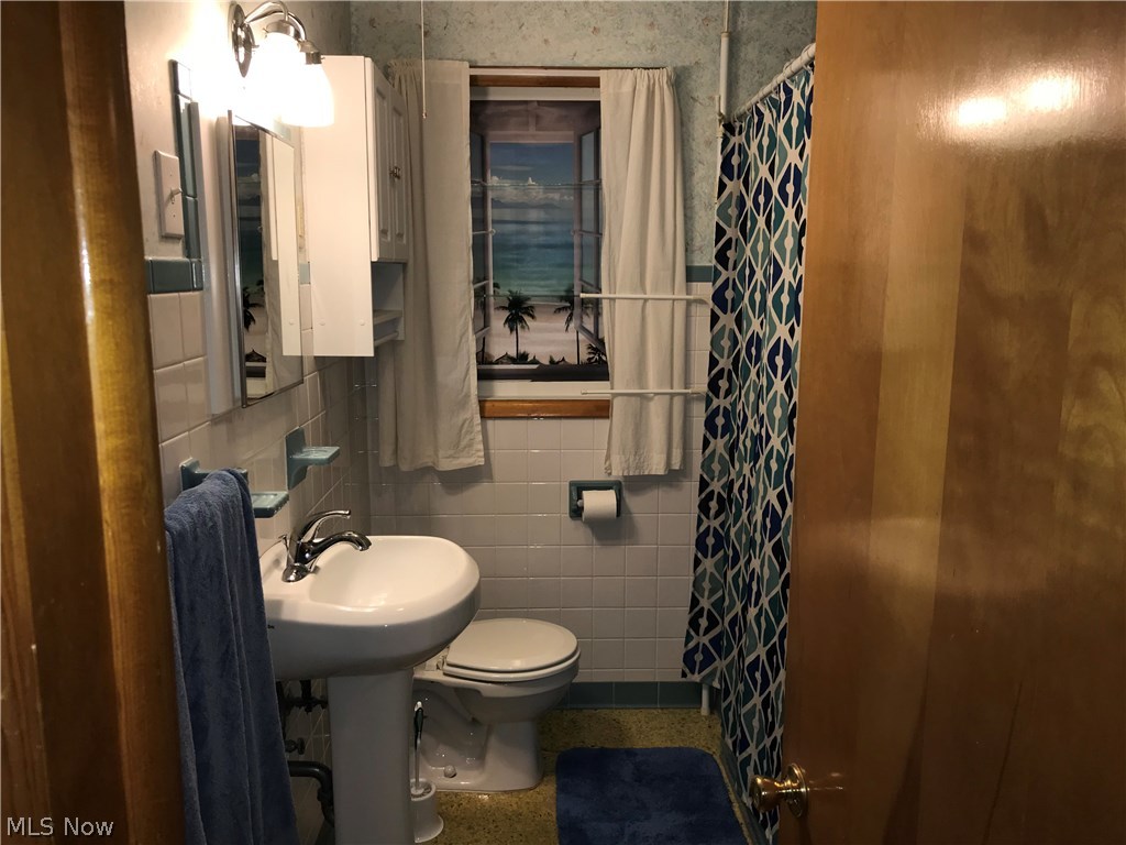 Glass Works Ad - Residential