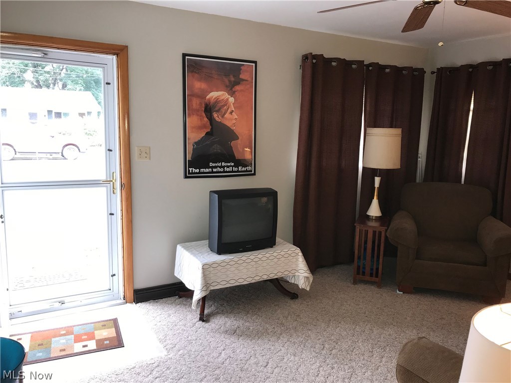 Glass Works Ad - Residential