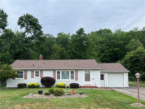 Photo for 918 Pinecrest Road