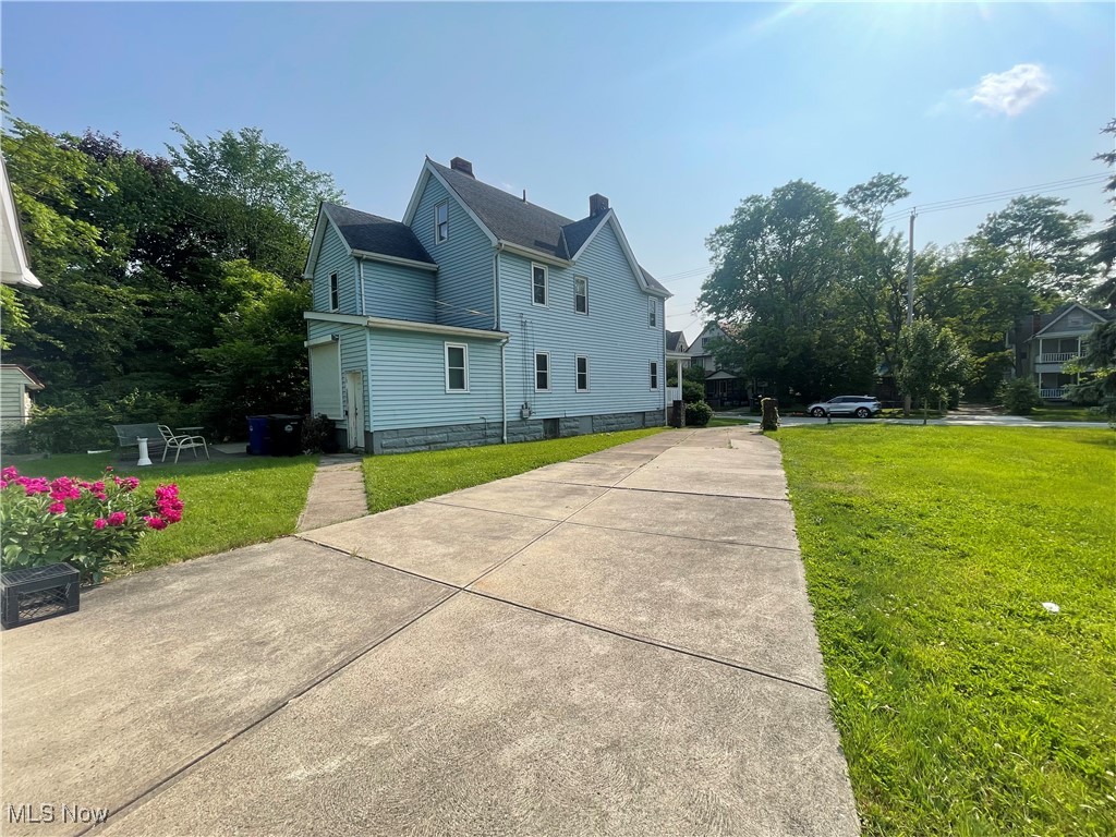 2233 E 93rd Street