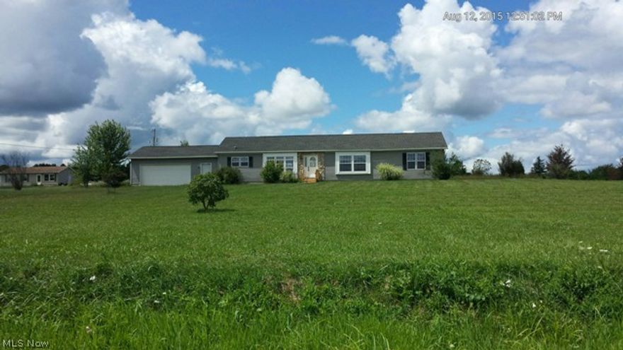 Attractive larger one story home on 5 acres. This newer home features a larger master bedroom with master bath.
Larger living room with nice country views. Larger eat in kitchen with plenty of cabinet space and an island. Nice size
laundry room. Attached garage and more! This home needs some work to bring it to its full potential..
Sold as is.