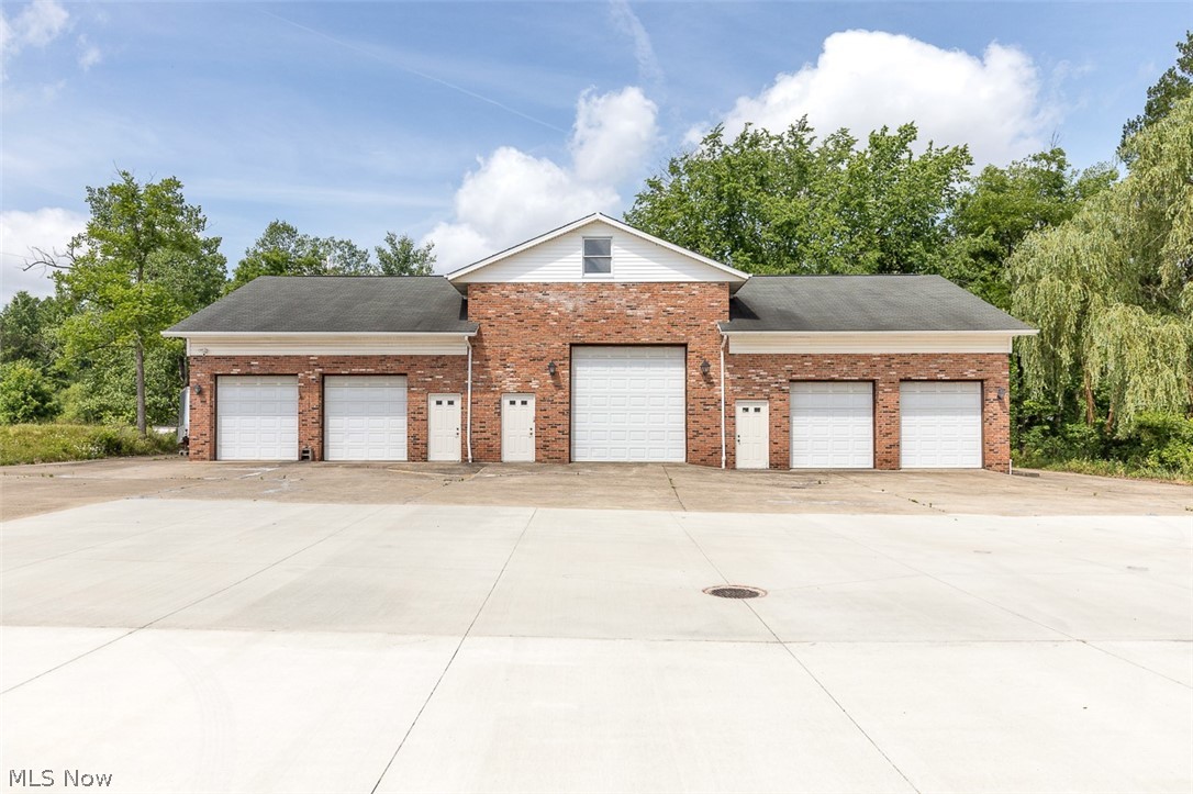 7958 Broadview Road