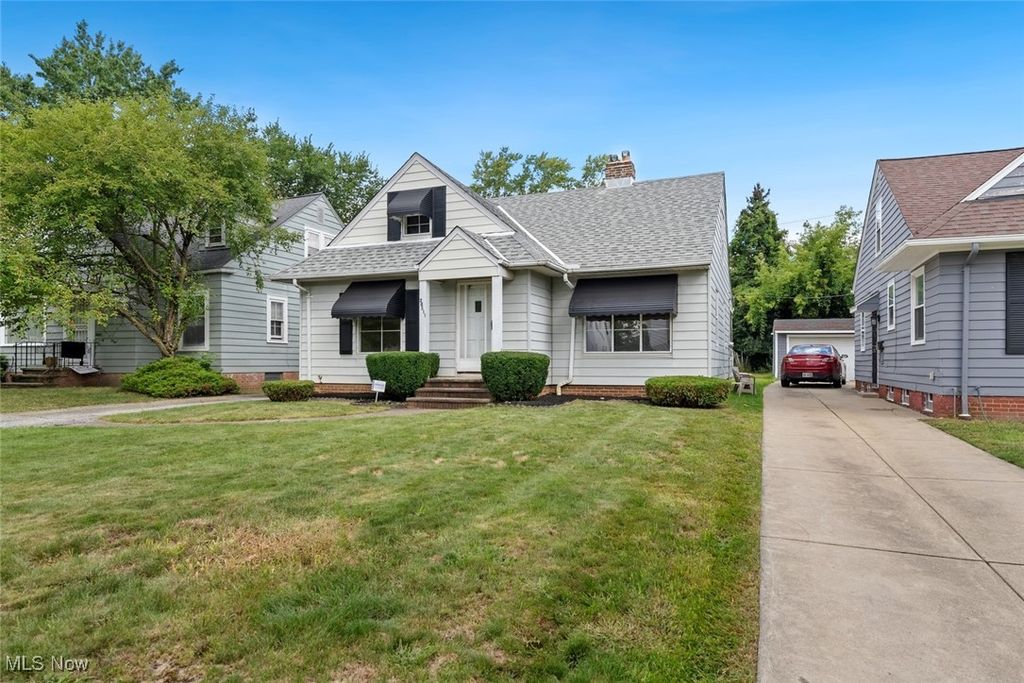 Photo of 20511 Balfour Road, Warrensville Heights, OH 44122 (MLS # 5182595)