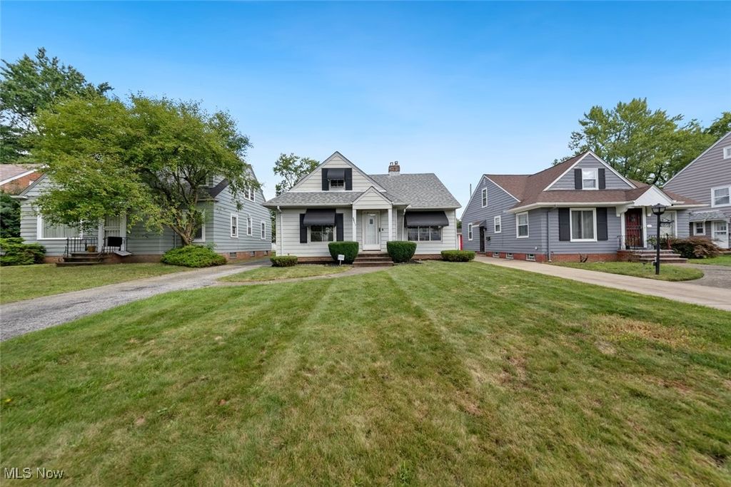 Photo of 20511 Balfour Road, Warrensville Heights, OH 44122 (MLS # 5182595)