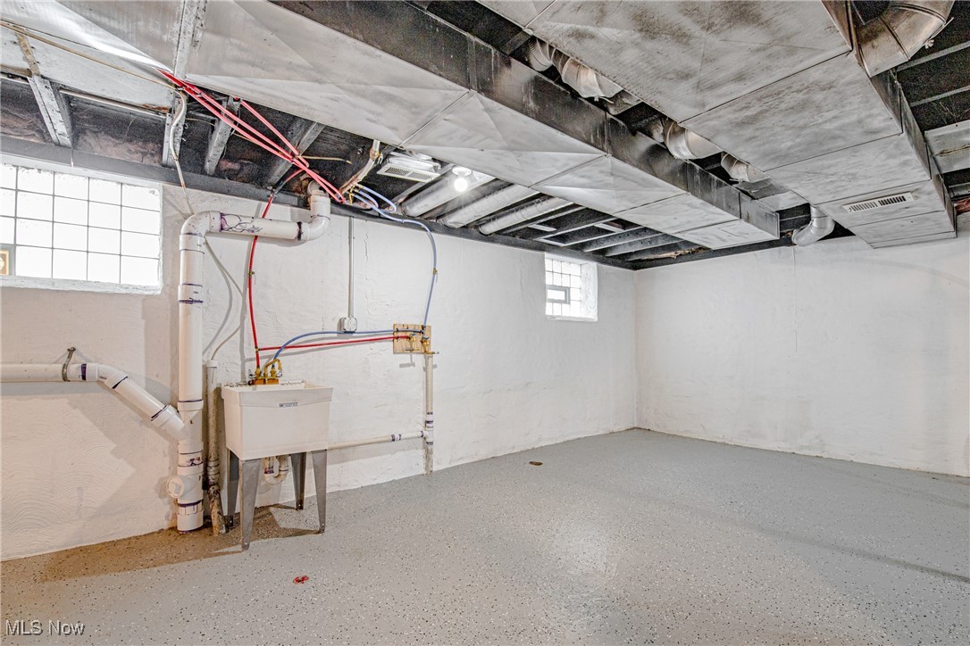 1430 W 116th Street, Cleveland, Ohio image 31