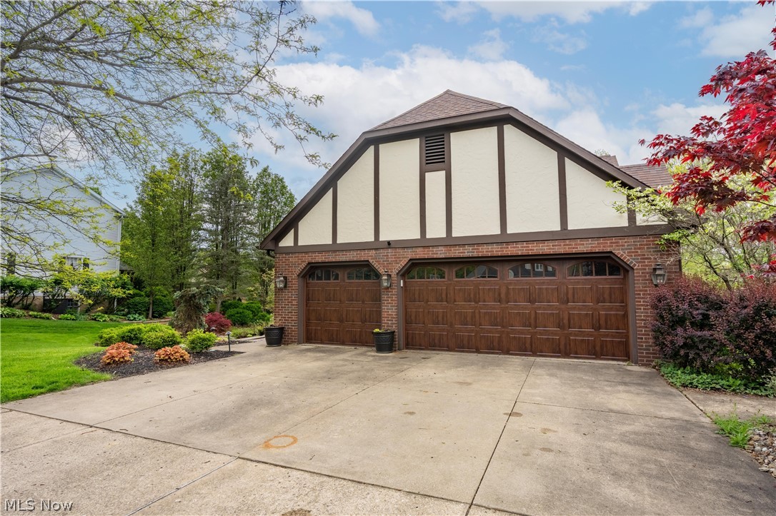 Foxchase Hills - Residential