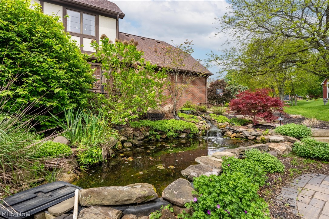 Foxchase Hills - Residential