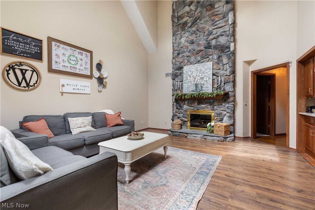 Foxchase Hills - Residential