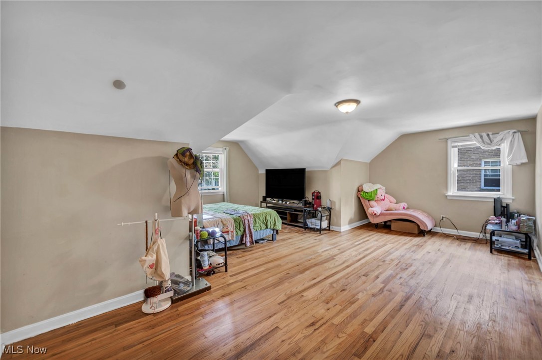 Jw Maxwells Hlnd Sub - Residential