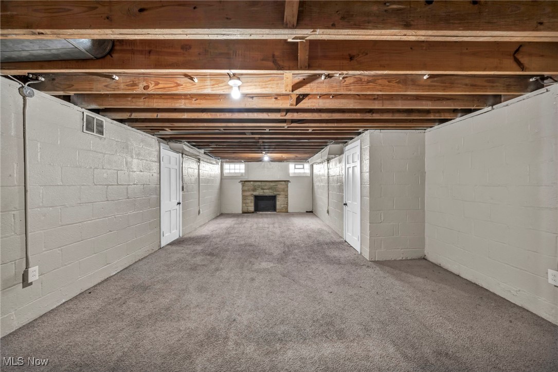 Jw Maxwells Hlnd Sub - Residential