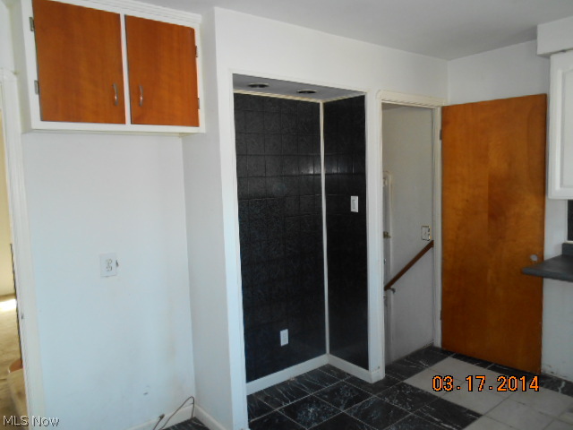 Elworthy-Helwick Cos Maplebor - Residential