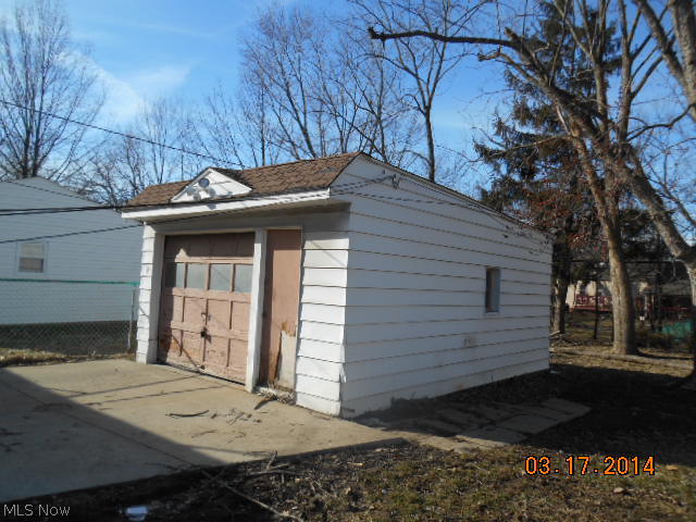 Elworthy-Helwick Cos Maplebor - Residential