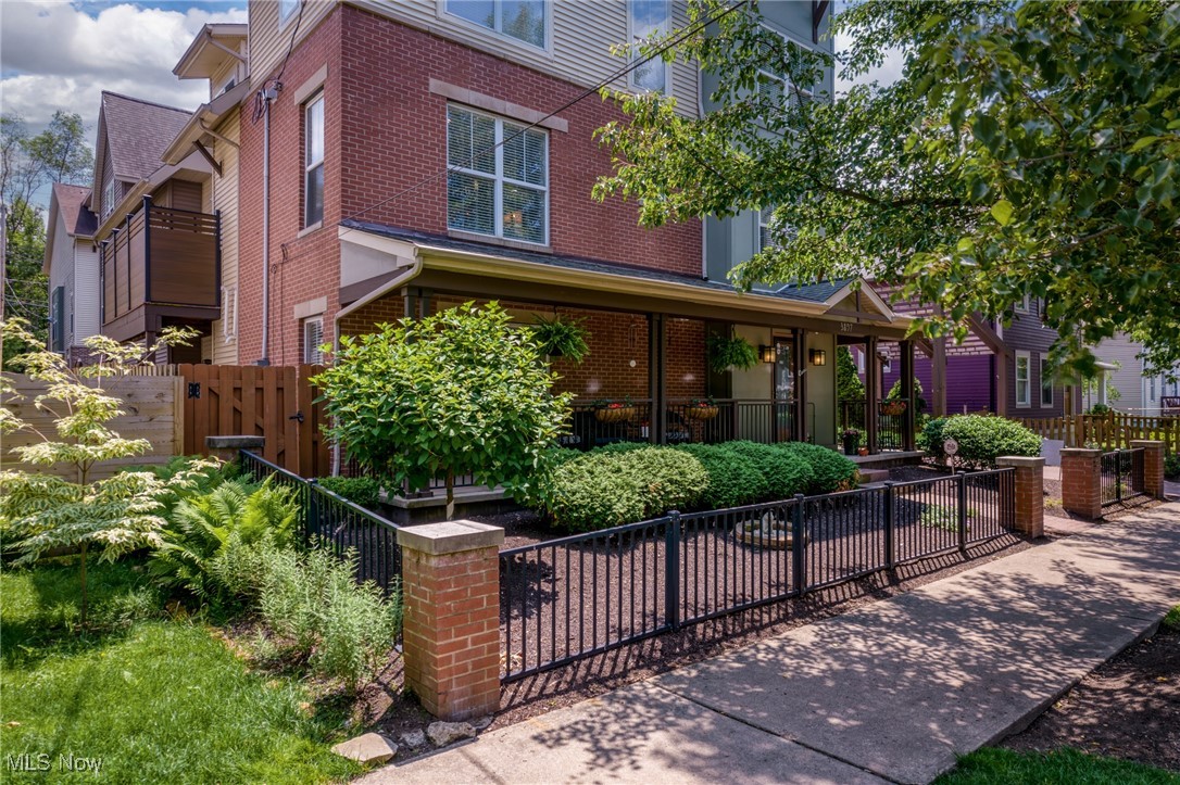 Clinton Court - Residential