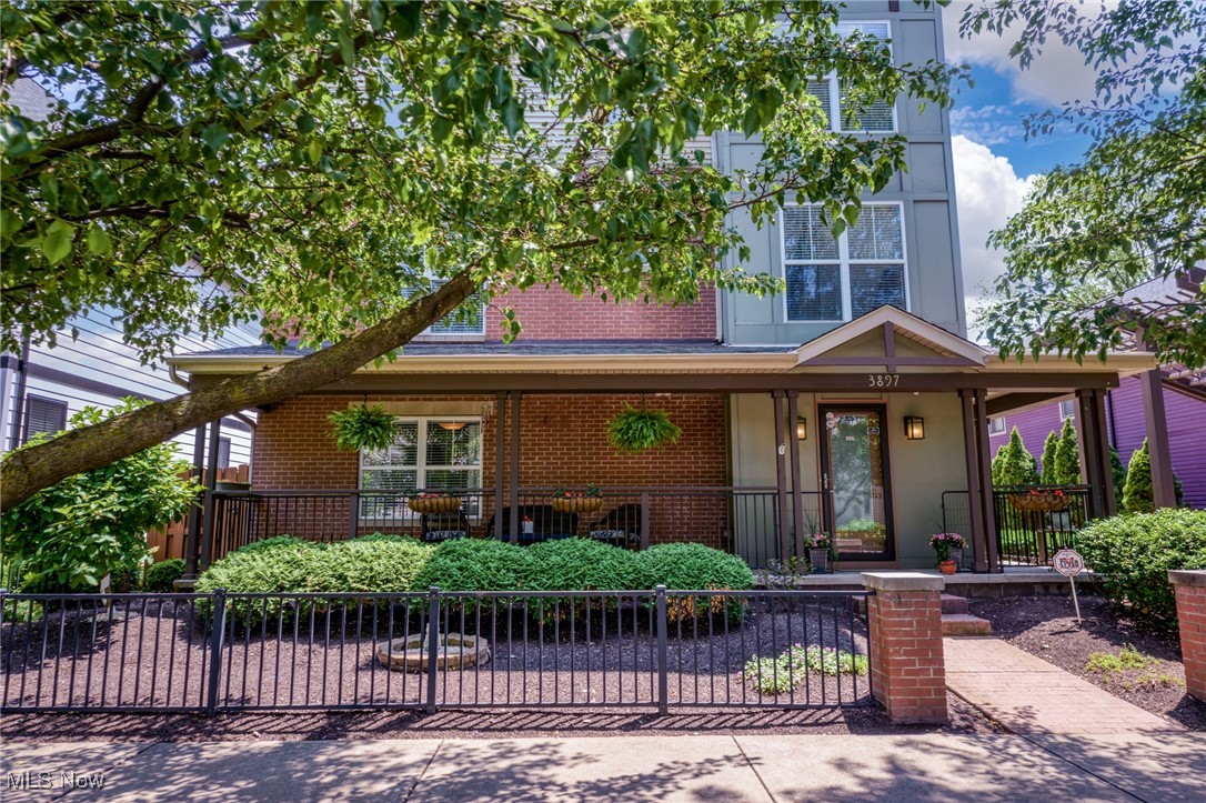 Clinton Court - Residential