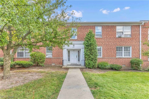 Condo For Sale - 3279 Warrensville Center Road #15D<br/> Beachwood, OH 44122