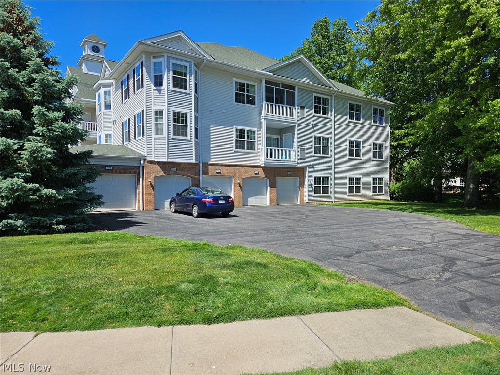 Aqua Marine Condo - Residential
