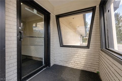 Tiny photo for 1235 E Tallmadge Avenue, Akron, OH 44310 (MLS # 5202823)