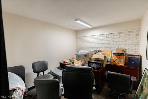 Tiny photo for 1235 E Tallmadge Avenue, Akron, OH 44310 (MLS # 5202823)