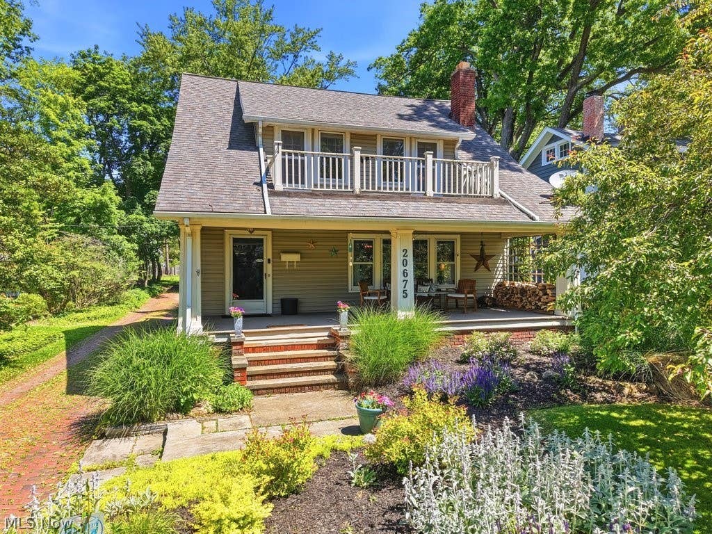 Photo of 20675 Almar Drive, Shaker Heights, OH 44122 (MLS # 5216050)