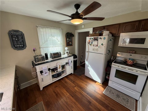 Tiny photo for 850 Fair Avenue NE, New Philadelphia, OH 44663 (MLS # 5255711)