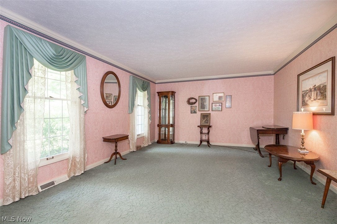 218 Wintergreen Hill Drive