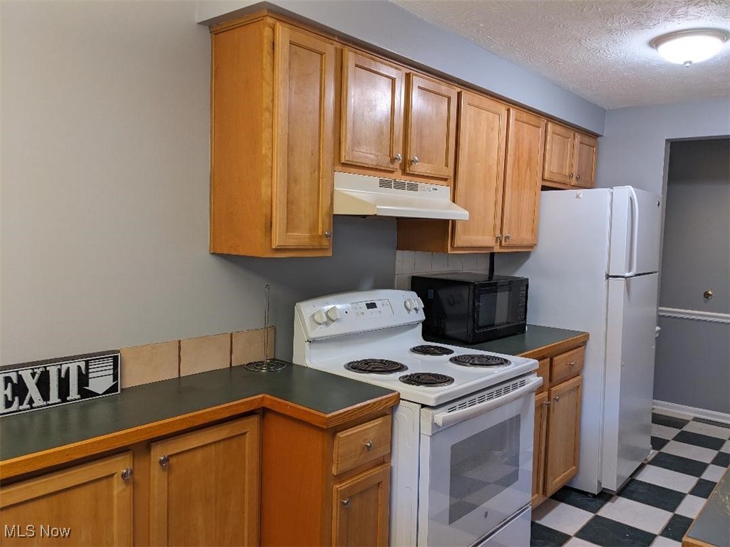 Inner Circle Condo - Residential