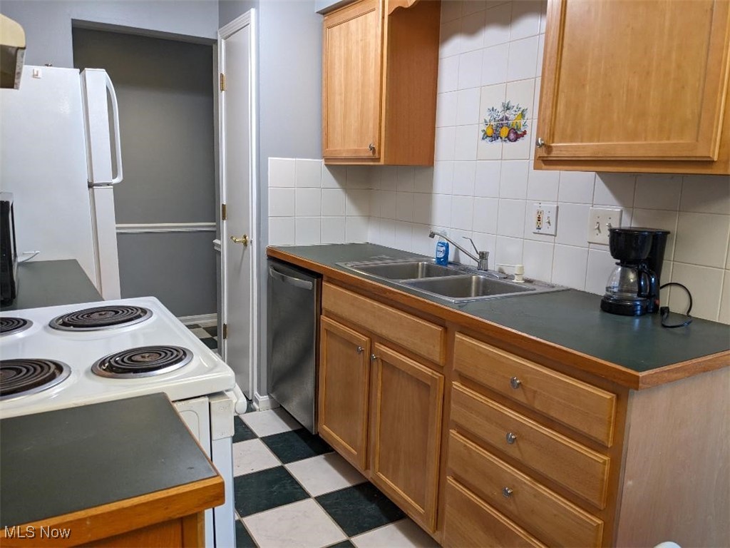 Inner Circle Condo - Residential