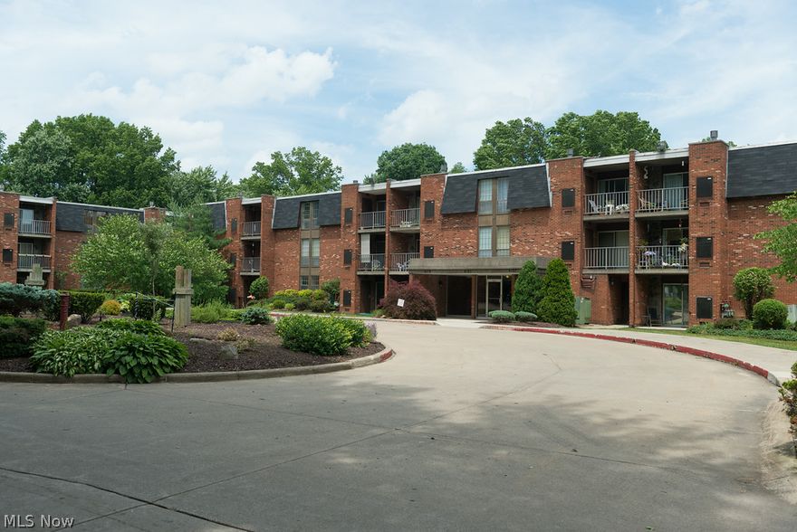 Enjoy the convenience of low maintenance living with this move-in ready 2 bedroom, 2 bath condo in North Olmsted. At over 1100 sq. ft., this condo has been recently remodeled and updated throughout. The kitchen features refaced cabinets, new countertops, pull-out faucet and backsplash. Plus all appliances stay. Both bathrooms have been completely updated and entire unit has new flooring and fresh paint. One underground parking space is included. Other amenities include in-suite laundry, newer windows, newer sliding glass door, newer furnace, AC and hot water tank. Condo facilities feature pool and banquet/party room. Come see today!