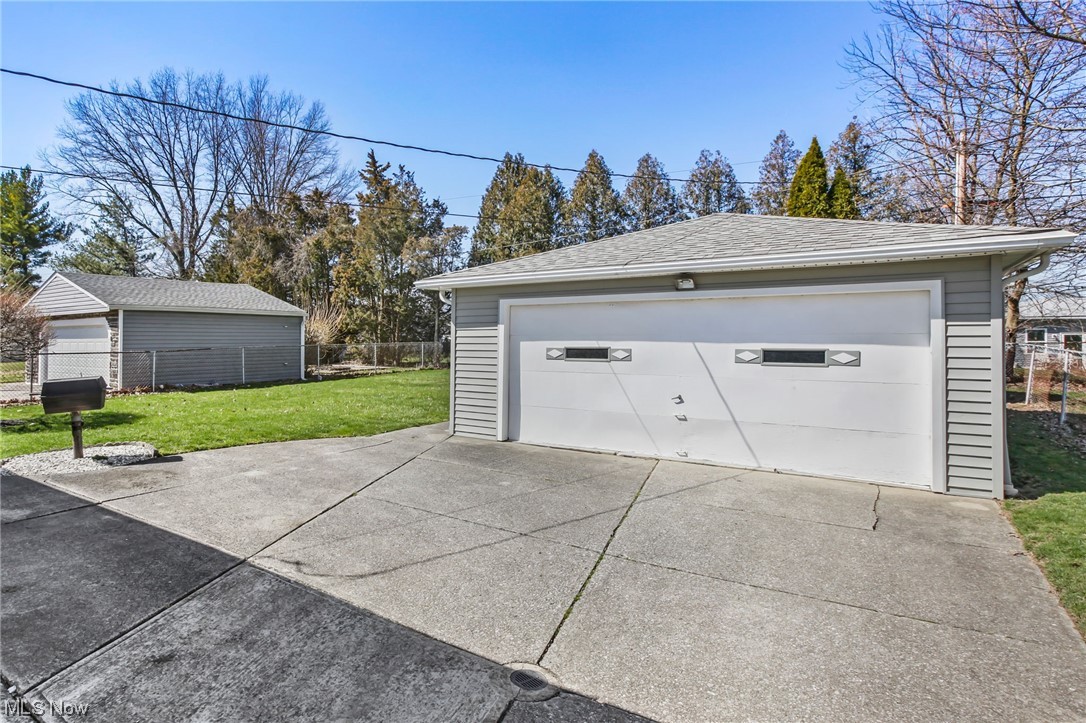 Grand Vista - Residential