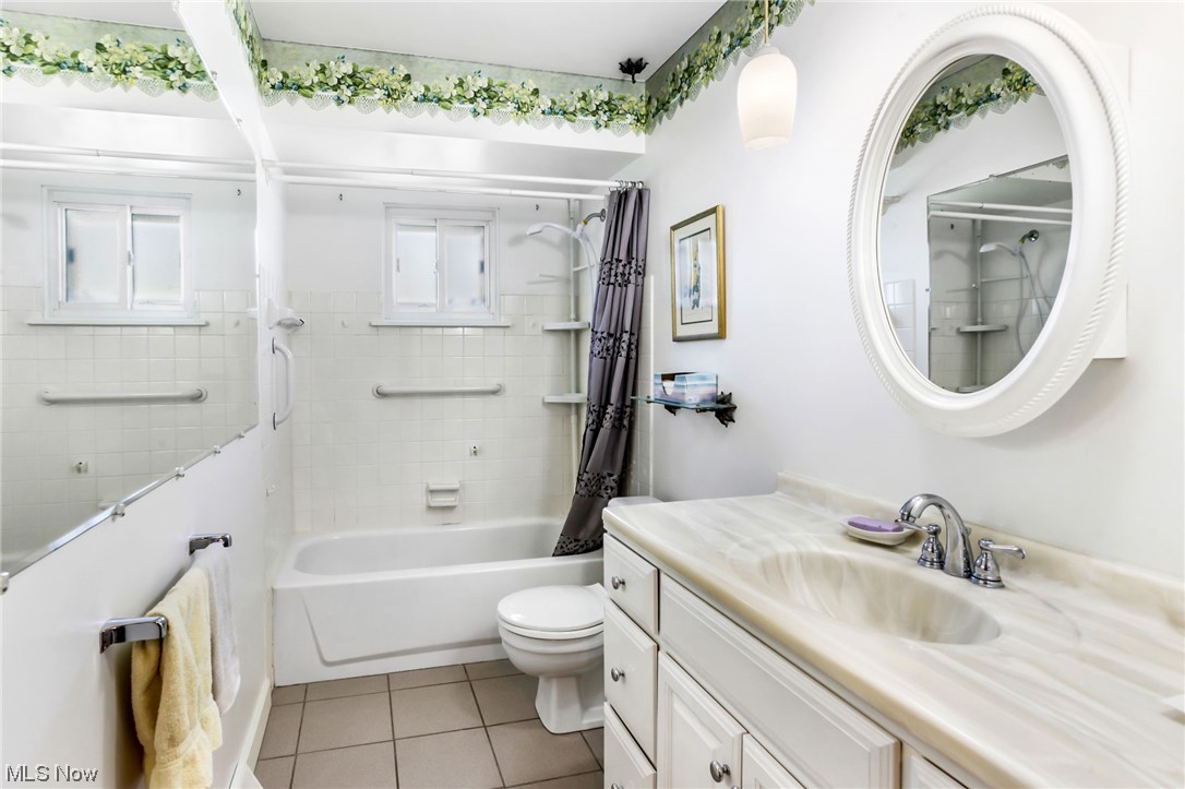 Grand Vista - Residential