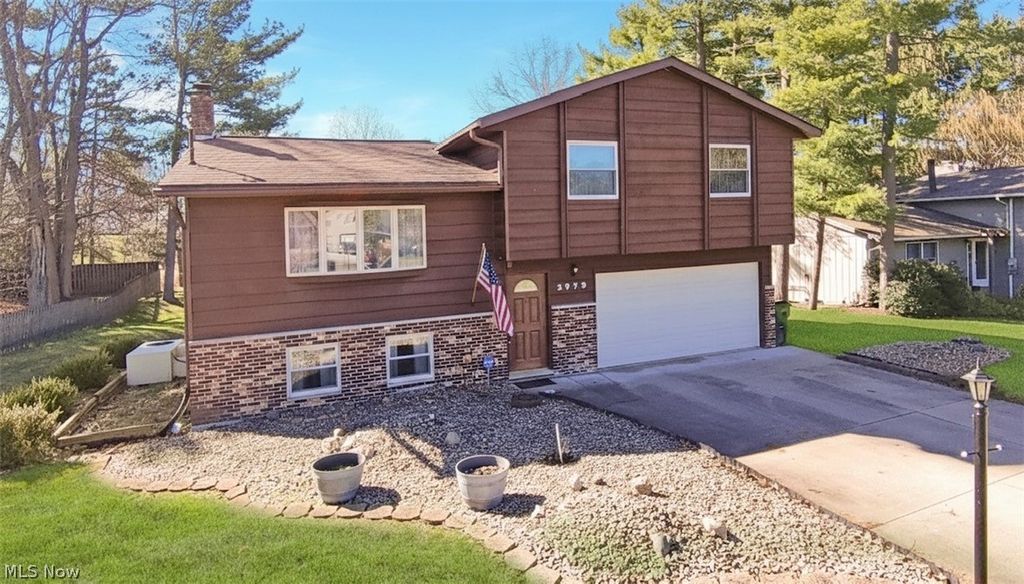 Photo of 2978 Sandy Lake Road, Ravenna, OH 44266 (MLS # 5192273)